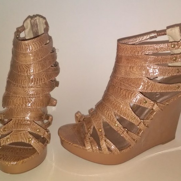 Tan Snakeskin Gladiator High heel Sandals - Picture 1 of 4